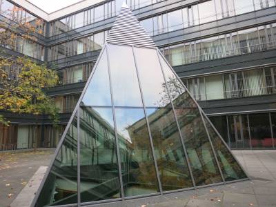 Vor dem Fraktionsgebude in Mainz