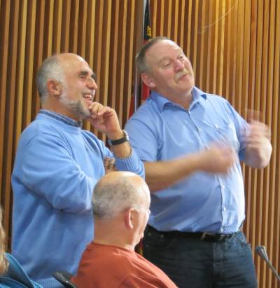 Super gut gelaunt mit Otto Bullinge r und Johannes Zehfuss