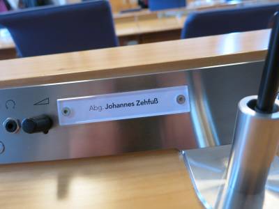 Und unserem Johannes sein Platz in Mnz