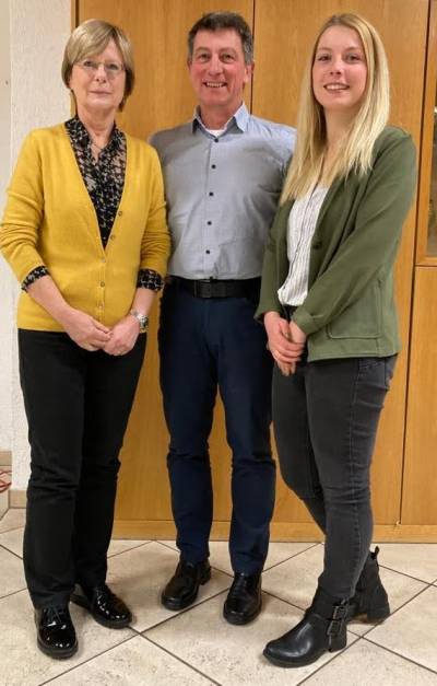 Der wiedergewhlte Vorstand der CDU Bhl-Iggelheim: 1. Vorsitzender Max Heindl, seine Stellvertreterinnen Heike Claassen (links) Rebecca Blum